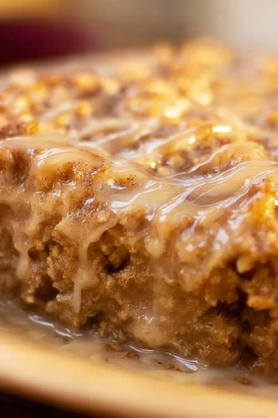 Cinnamon Roll Baked Oatmeal