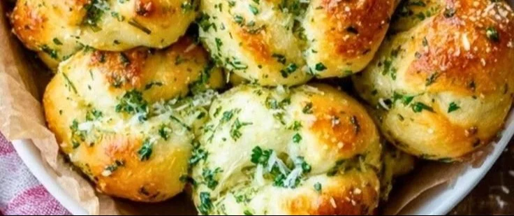 Homemade Garlic Knots garlic knots Homemade Garlic Knots