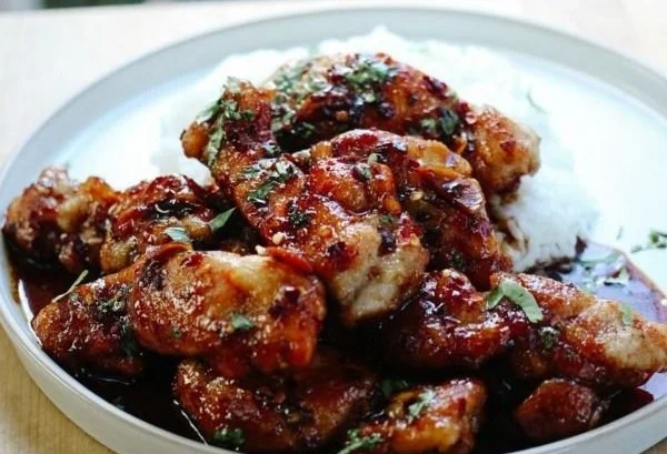 Easy Soy Garlic Chicken Thighs soy garlic chicken Easy Soy Garlic Chicken Thighs