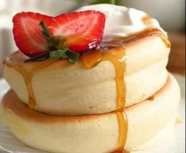 Fluffy Japanese Soufflé Pancakes