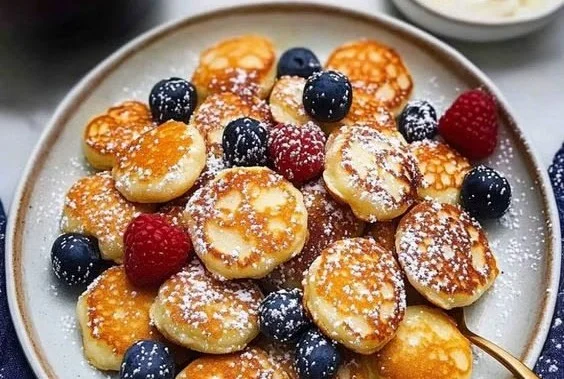 Fluffy Mini Pancakes mini pancakes Fluffy Mini Pancakes