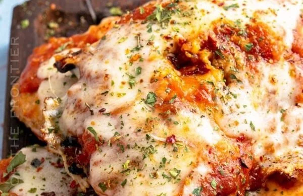 Easy Chicken Parmesan chicken parmesan Easy Chicken Parmesan