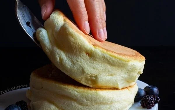 Japanese Souffle Pancakes souffle pancakes Japanese Souffle Pancakes