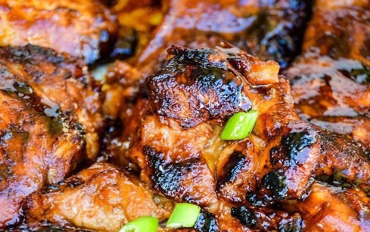 Delicious easy Hawaiian chicken recipe with juicy flavors and tropical garnishes