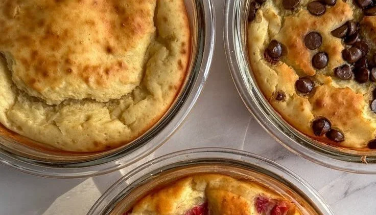 Fluffy Baked Protein Pancake Bowls protein pancake bowls Fluffy baked protein pancake bowls topped with fresh fruits and nuts