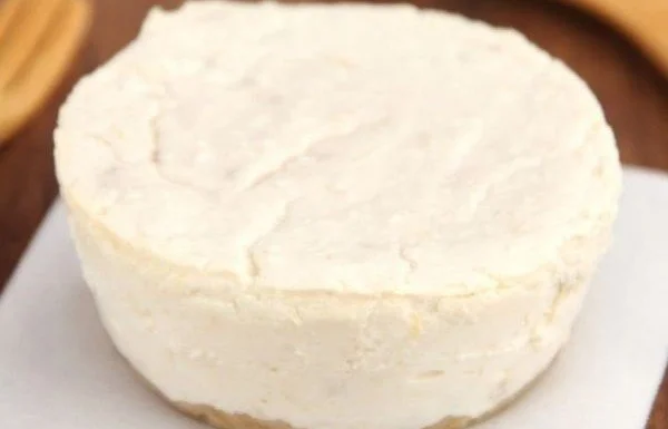 Healthy Banana Breakfast Cheesecakes