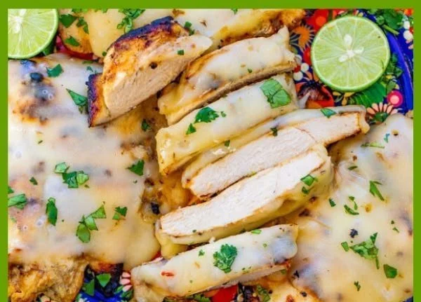 Grilled Salsa Verde Chicken with Pepper Jack salsa verde chicken Grilled Salsa Verde Chicken with Pepper Jack