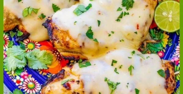 Grilled Salsa Verde Chicken with Pepper Jack salsa verde chicken Grilled Salsa Verde Chicken with Pepper Jack